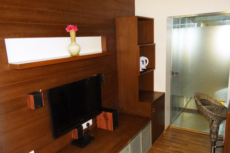 פונה Corporate Stay מראה חיצוני תמונה
